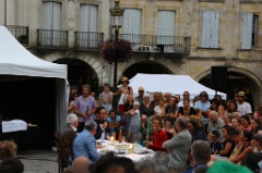 La Grande Tablee 8 * 5184 x 3456 * (6.0MB)